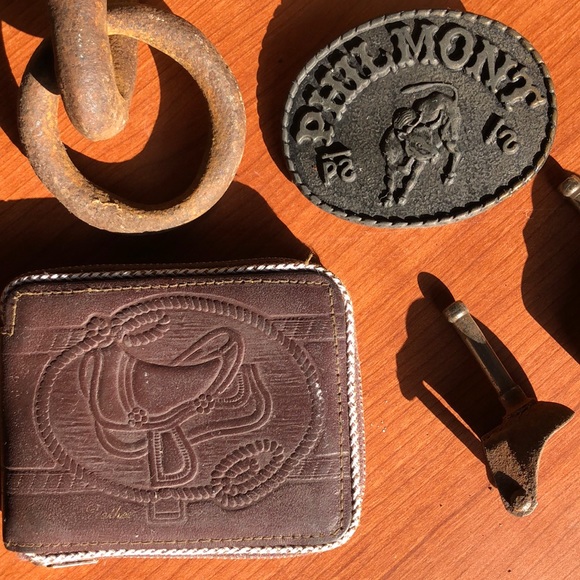 Antique Country/Western Lot-Wallet, Pulley, Horse Bridle Old Wood Factory Wheels - Picture 3 of 9